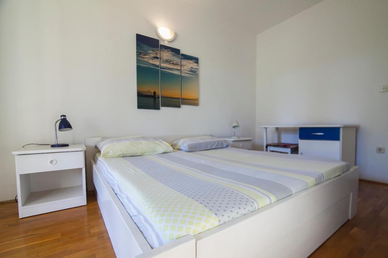 Apartments Radic Bol Kültér fotó