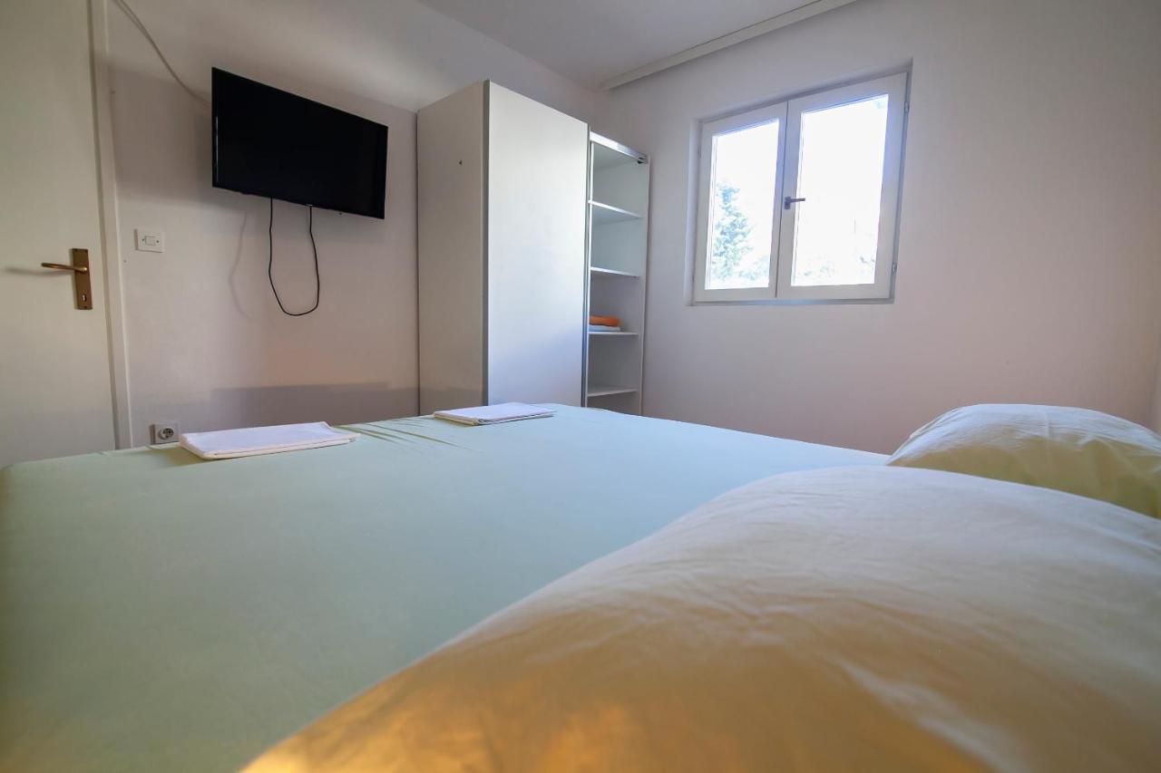Apartments Radic Bol Kültér fotó