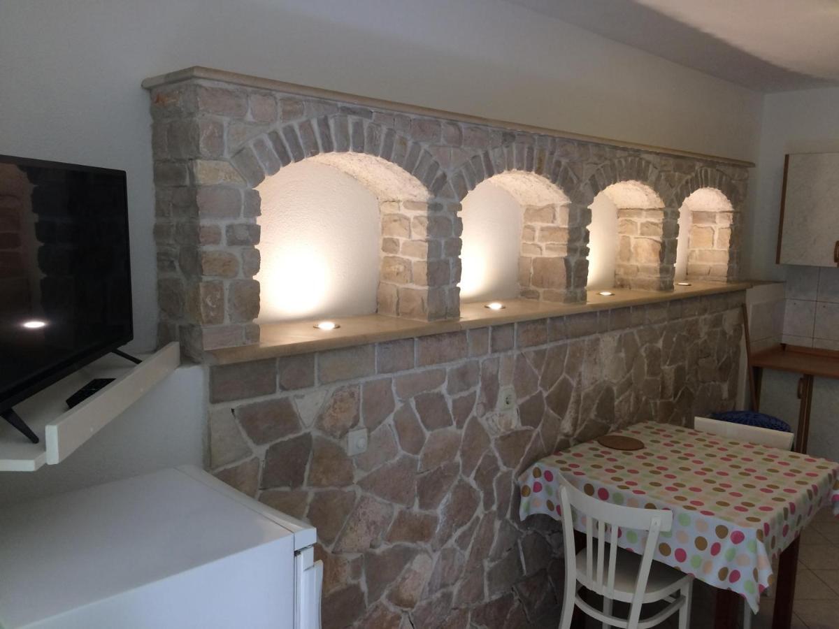 Apartments Radic Bol Kültér fotó